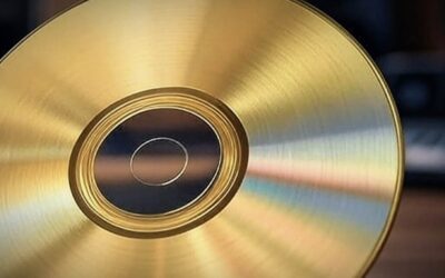 Disque d’or : enquête sur un succès truqué entre faux streams, labels complices et manipulation sociétale